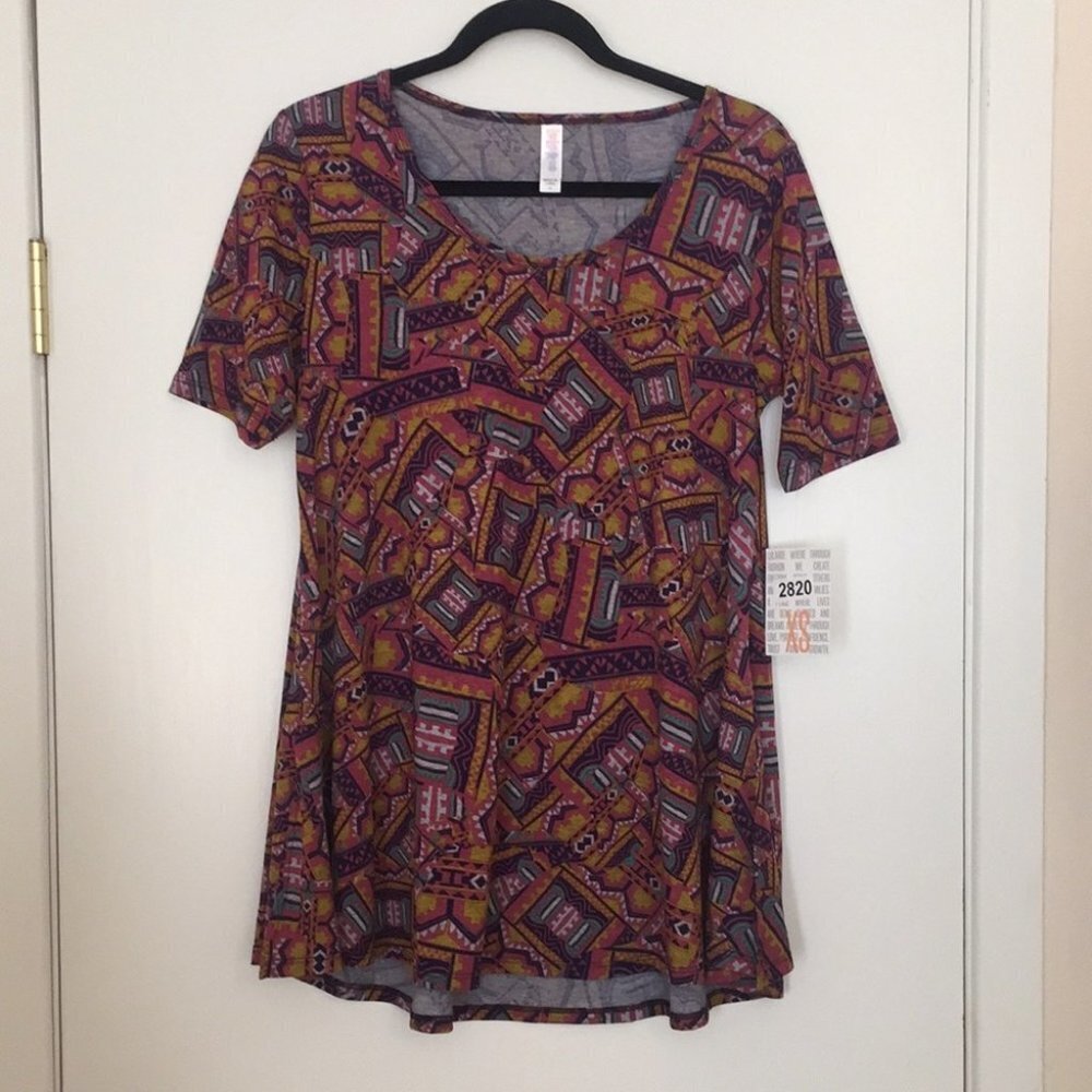 XS LuLaRoe Perfect T Shirt DD22‎ 1489